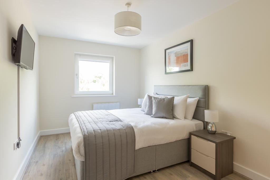 House Of Fisher- Solstice House Apartments Farnborough (Hampshire) Exterior foto