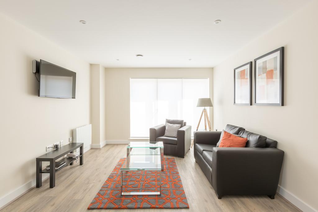 House Of Fisher- Solstice House Apartments Farnborough (Hampshire) Exterior foto